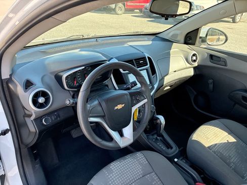 Used 2017 Chevrolet Sonic LS image 10