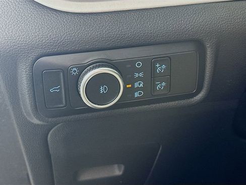 Used 2024 Ford Explorer XLT w/ Equipment Group 202A image 14