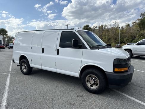 Used 2018 Chevrolet Express 2500 image 1
