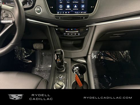 Certified 2024 Cadillac XT6 Luxury AWD/4WD image 15