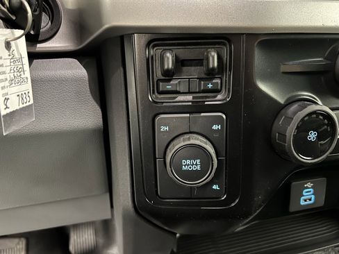 New 2025 Ford F550 4x4 Supercab Super Duty image 14