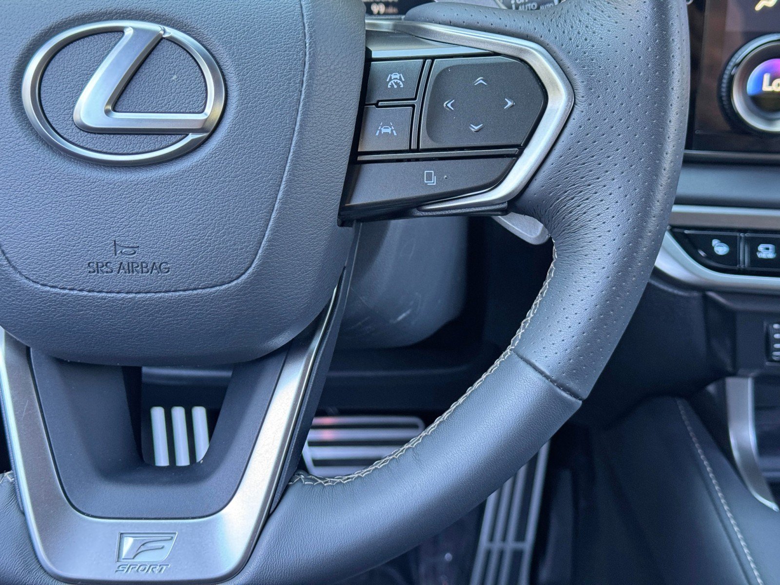 Used 2023 Lexus RX 350 F Sport w/ Cold Area Package AWD/4WD image 22