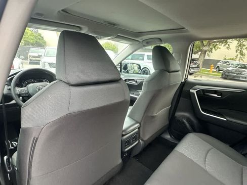 Used 2024 Toyota RAV4 XLE w/ Convenience Package FWD image 16