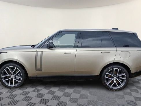 New 2025 Land Rover Range Rover SE image 5