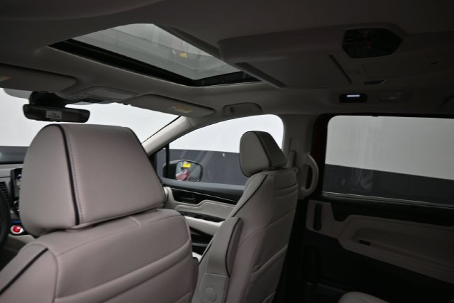 New 2027 Honda Odyssey Touring image 21