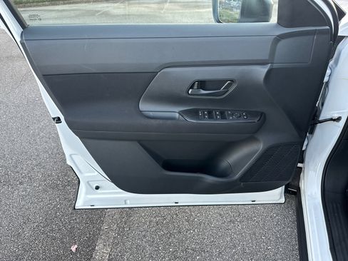 New 2026 Nissan Kicks S image 10