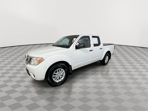 Certified 2021 Nissan Frontier SV image 4