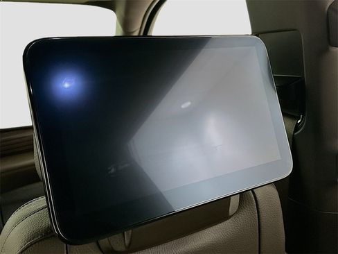 Used 2023 GMC Yukon XL Denali image 27