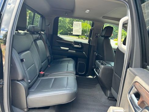 Used 2022 GMC Sierra 1500 SLT w/ SLT Convenience Package AWD/4WD image 49