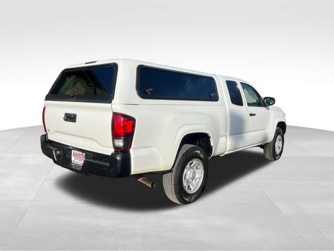 Used 2022 Toyota Tacoma SR image 5