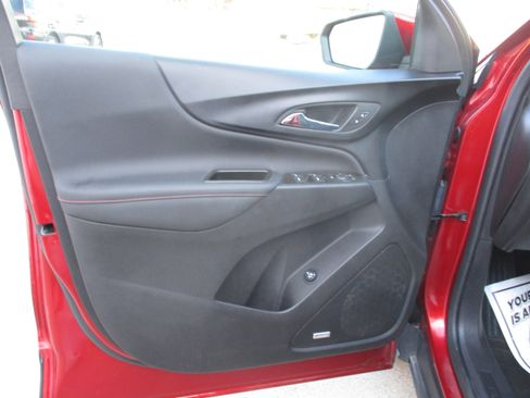 Used 2024 Chevrolet Equinox RS w/ RS Leather Package image 11