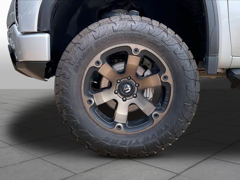 Used 2022 GMC Sierra 1500 AT4 w/ AT4 Premium Package AWD/4WD image 12
