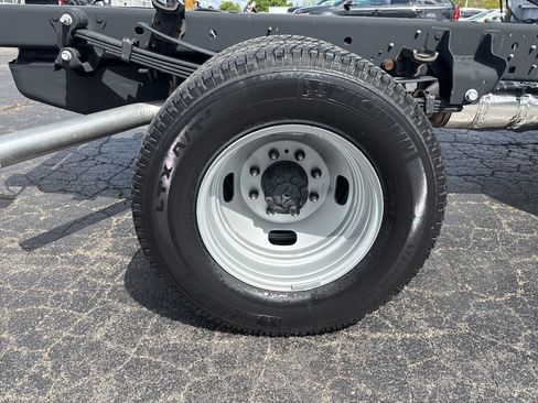 Used 2025 Ford F350 XL w/ XL Chrome Package AWD/4WD image 11