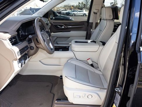 Used 2021 GMC Yukon Denali w/ Denali Ultimate Package image 25