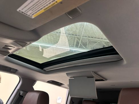 Used 2020 Chevrolet Tahoe Premier w/ Premier Plus Edition image 34