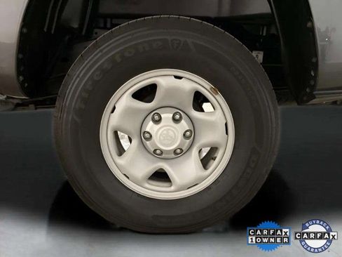 Used 2022 Toyota Tacoma SR image 25