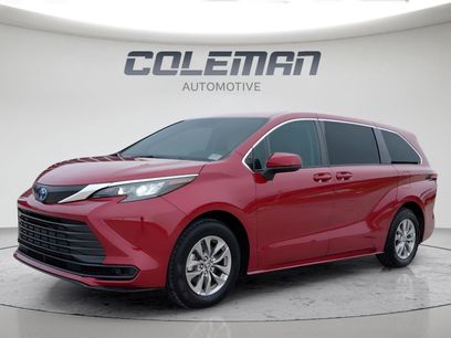 Used 2024 Toyota Sienna LE