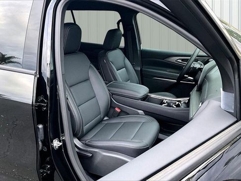 New 2026 Chevrolet Traverse LT w/ Driver Confidence Package image 5