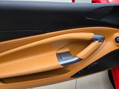 Used 2022 Ferrari F8 Tributo RWD image 28