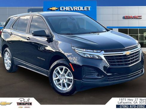 Used 2022 Chevrolet Equinox LS AWD/4WD image 1