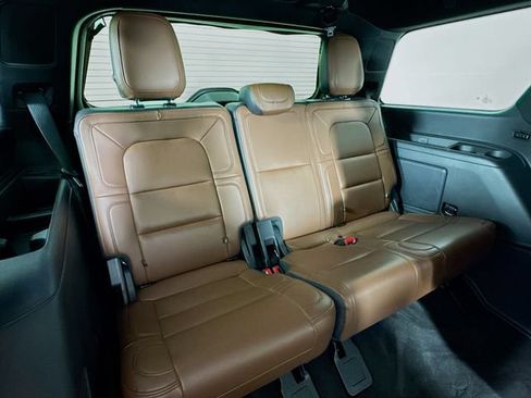 Used 2023 Lincoln Navigator Reserve AWD/4WD image 29