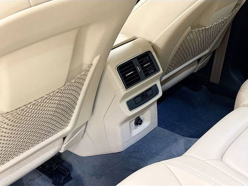 Used 2019 Audi Q5 2.0T Premium w/ Convenience Package image 17