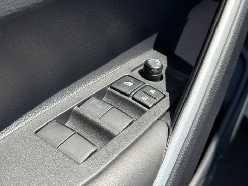 New 2026 Toyota Corolla Cross XLE w/ Convenience Package FWD image 20