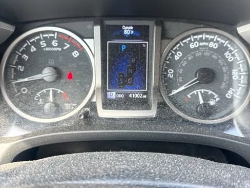 Used 2023 Toyota Tacoma SR5 RWD image 5