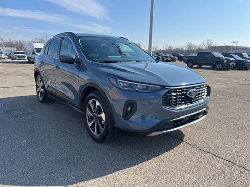 Certified 2024 Ford Escape Platinum image 3