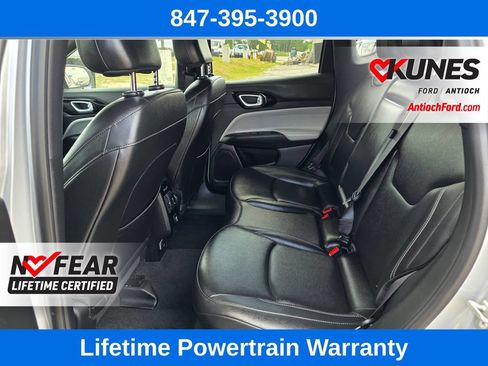Used 2025 Jeep Compass Limited AWD/4WD image 19