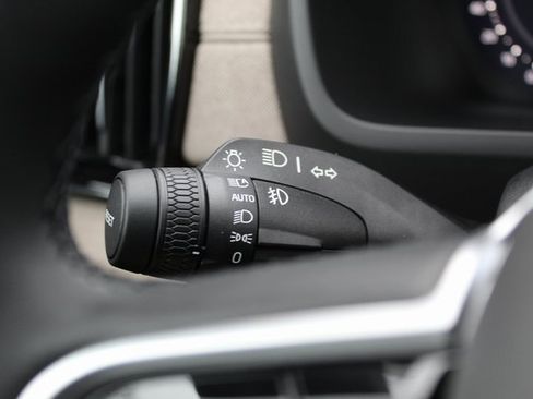 New 2026 Volvo XC90 B5 Core w/ Protection Package Premier image 16