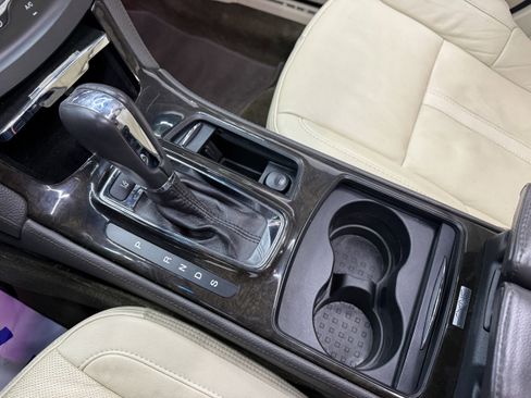 Used 2015 Lincoln MKS AWD w/ Technology Package image 18