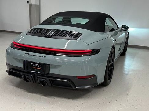Used 2025 Porsche 911 Carrera GTS image 9