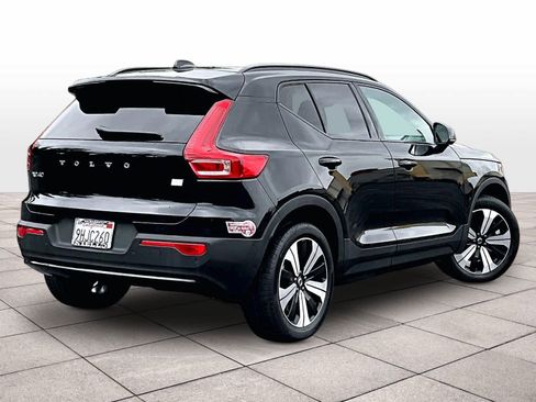 Used 2023 Volvo XC40 Recharge Plus w/ Protection Package Premier image 15