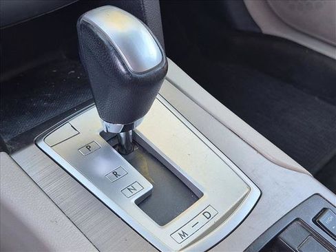 Used 2014 Subaru Outback 2.5i Premium AWD/4WD image 10