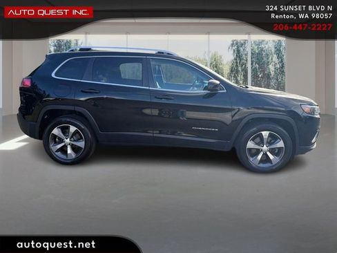 Used 2019 Jeep Cherokee Limited AWD/4WD image 4