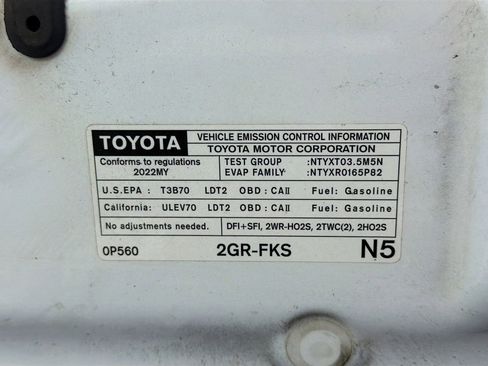 Used 2022 Toyota Tacoma TRD Off-Road w/ Technology Package image 17