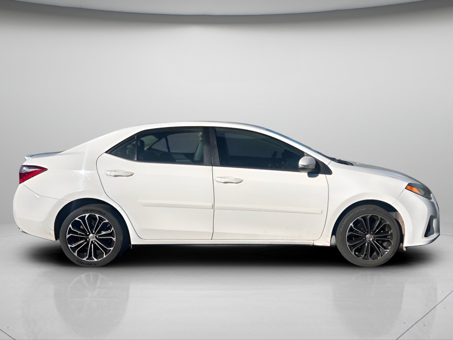 Used 2015 Toyota Corolla S w/ Body Protection Package #1 FWD image 4
