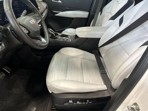 Used 2024 Cadillac XT4 Sport image 19