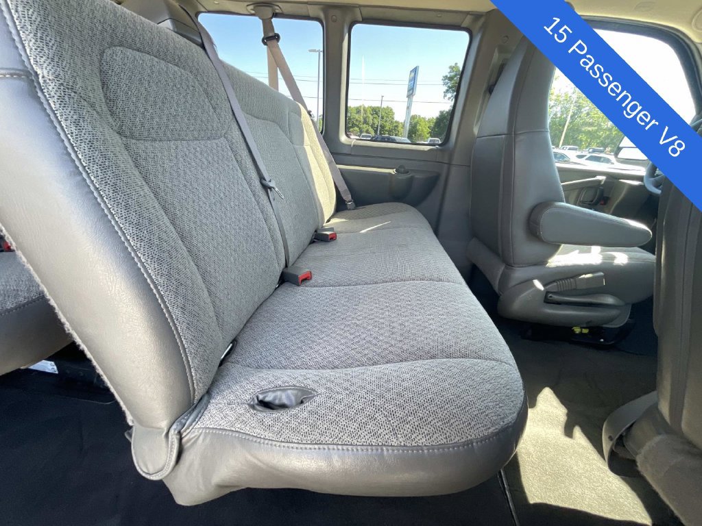 Used 2025 Chevrolet Express 3500 LT w/ LT Preferred Equipment Group RWD image 11