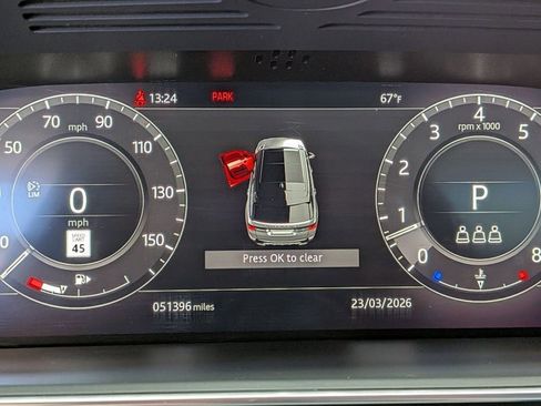 Used 2020 Land Rover Range Rover Sport SE image 10