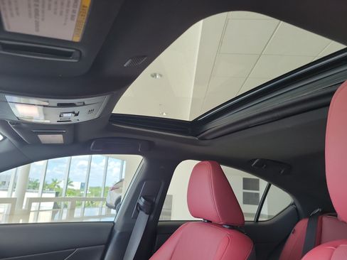 Used 2025 Lexus IS 350 F Sport RWD image 24