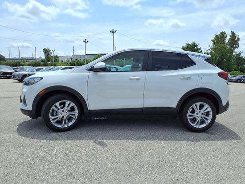 Used 2023 Buick Encore GX Preferred w/ Cold Weather Comfort Package FWD image 31