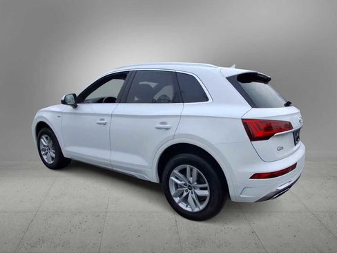 Certified 2023 Audi Q5 2.0T Premium w/ Convenience Package image 6
