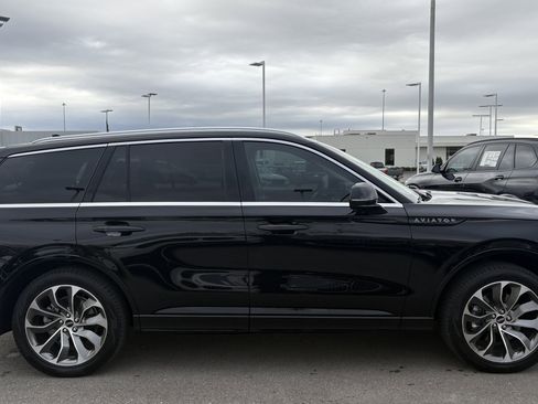 Used 2023 Lincoln Aviator Grand Touring w/ Equipment Group 301A image 11