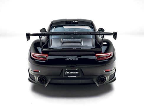 Used 2018 Porsche 911 GT2 RS RWD image 9