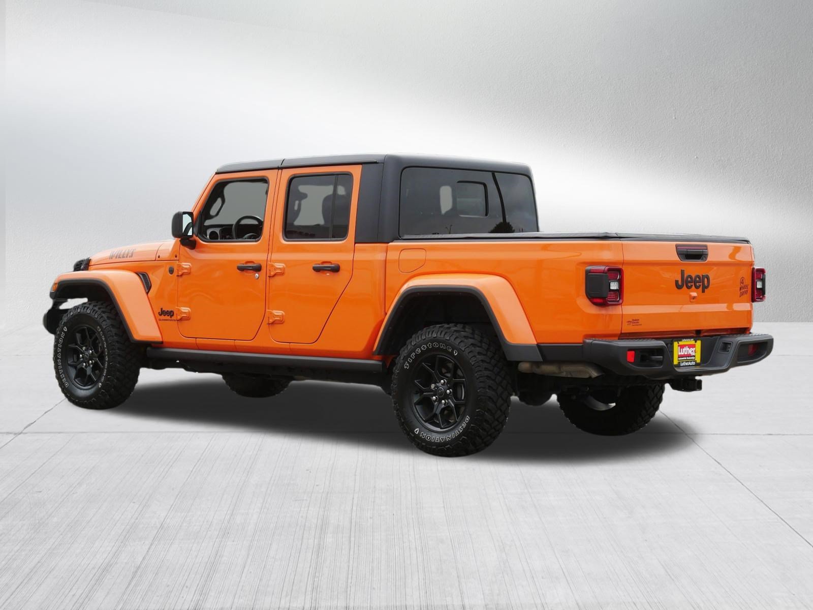 Used 2025 Jeep Gladiator Sport AWD/4WD image 5