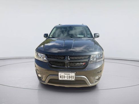 Used 2019 Dodge Journey SE w/ Connectivity Group FWD image 9