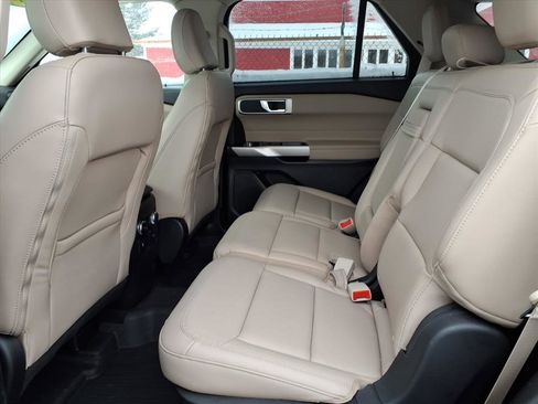 Certified 2023 Ford Explorer XLT w/ Equipment Group 202A image 12