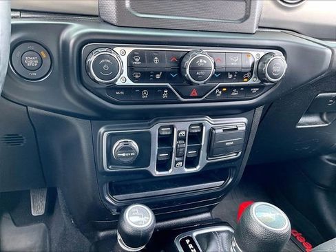 Used 2020 Jeep Gladiator Sport w/ Quick Order Package 24S AWD/4WD image 27